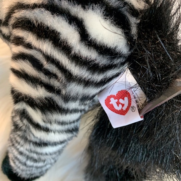 Ty (20) Plush Zebra with Black and White Stripes Serengeti 1999 - Picture 4 of 8